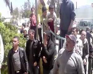 شعارات قوية ضد رئيس الجماعة القروية تمسمان