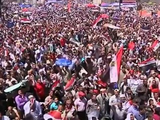 Tens of thousands return to Tahrir Square