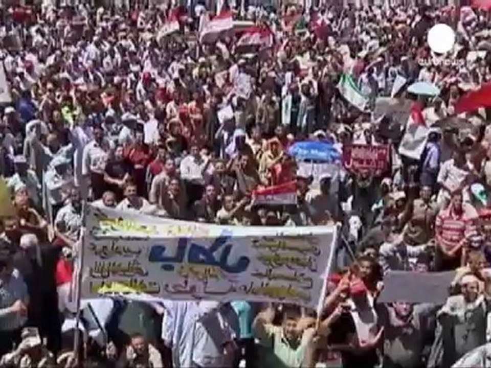 Vendredi de contestation contre l'armée place Tahrir