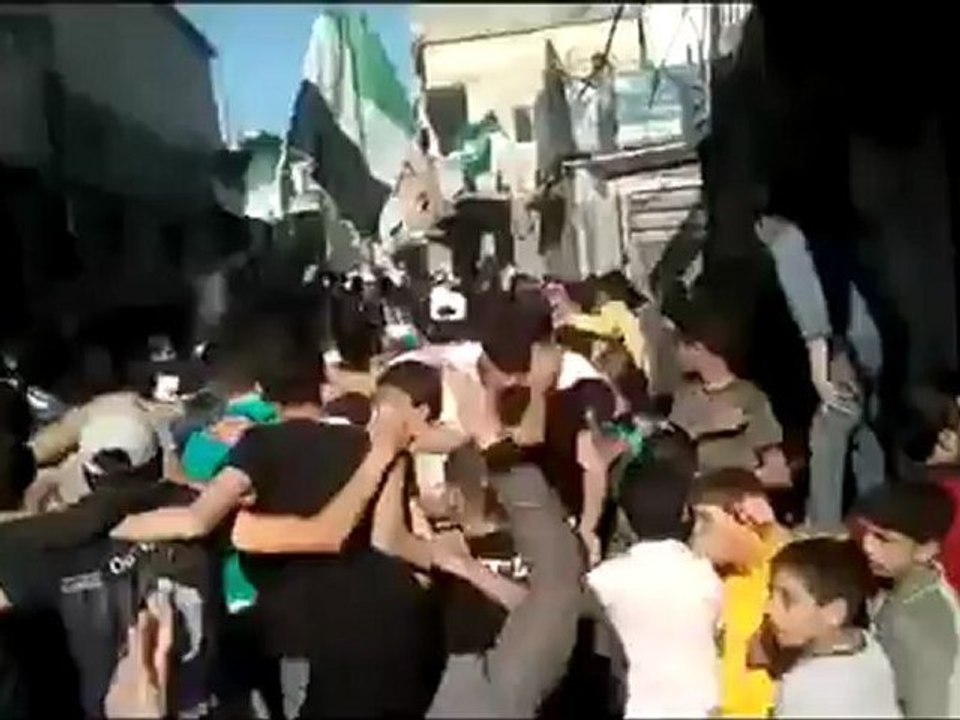 فري برس دمشق مظاهرة حي العسالي بدمشق جمعة سننتصر ويهزم الأسد 20 4 2012 Damascus