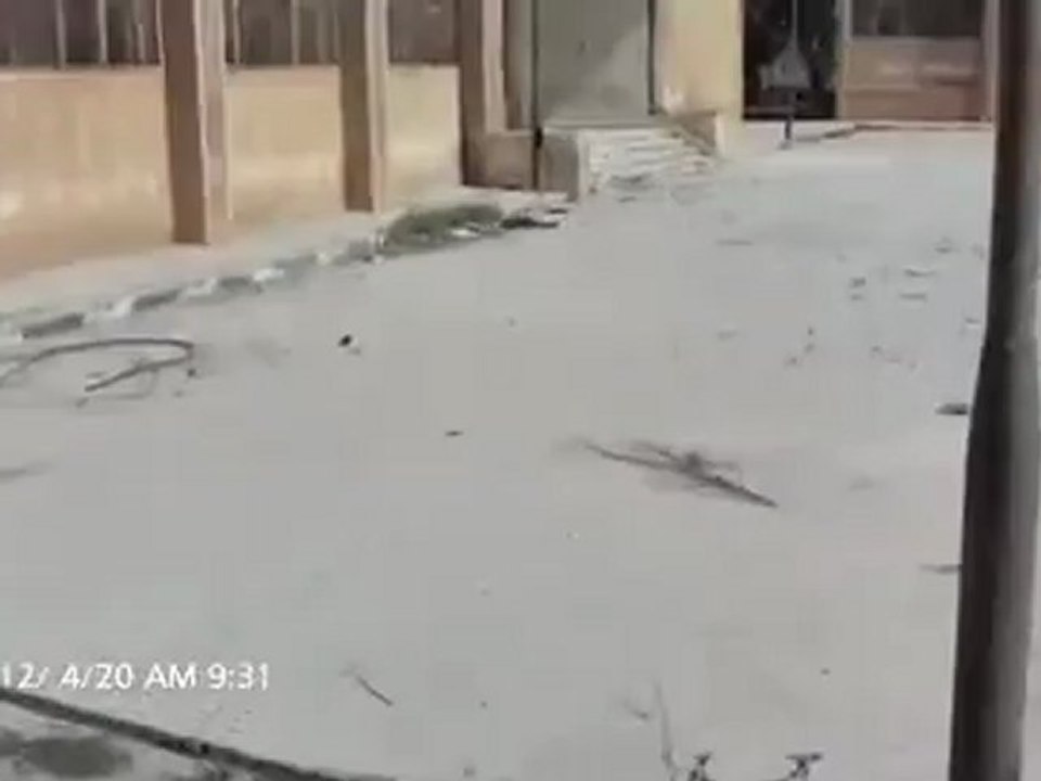 فري برس حمص القصير  آثار الدمار على المدينة  20 4 2012 ج3 Homs