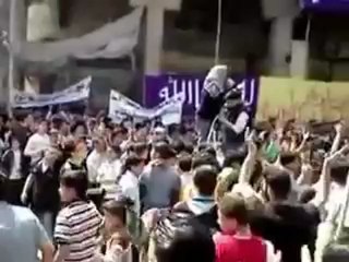 فري برس ريف دمشق مظاهرة حاشدة وأغنية سنبقى هنا 20 4 2012 Damascus