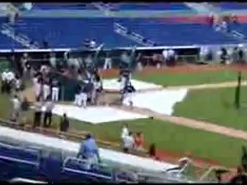 Samsung HMX-H300 Full HD Camcorder (30-fach opt. Zoom, 7,6 cm (3 Zoll) Display Big Verkaufspreis