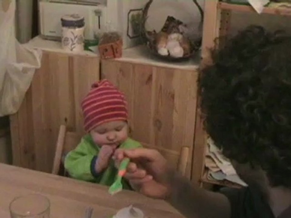 047_A table