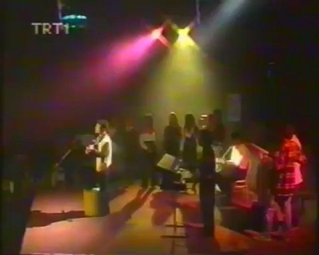 Sinan özen Menekşe Gözler Hülyalı - Sinan Özen 1993 Yılı Ölürüm Yoluna Albüm Tanıtım Konseri Trt1