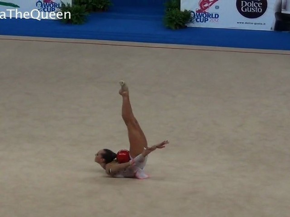 Viktoria Bogdanova 2012 WC Pesaro AA ball