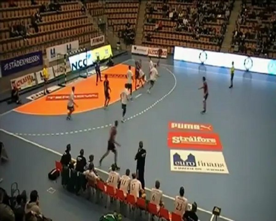 Number 11 red black dress Sasho Handball