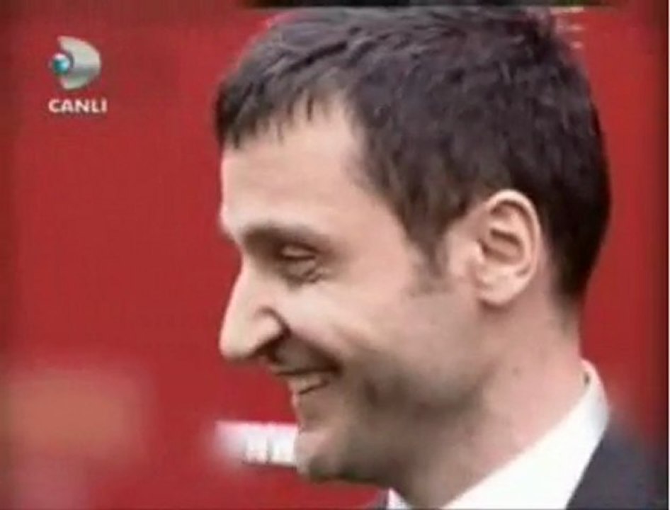 Sinan Özen 2011 Ayaklı Gazete Ödül Törenindeydi