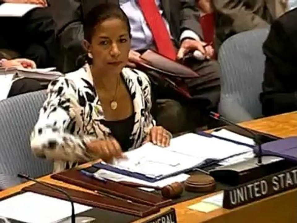 UN council authorizes up to 300 Syria truce monitors