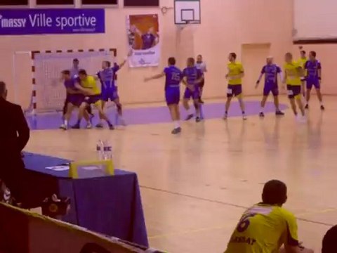 Massy - Billère / ProD2 Handball / But Benjamin Bataille tir dans le dos