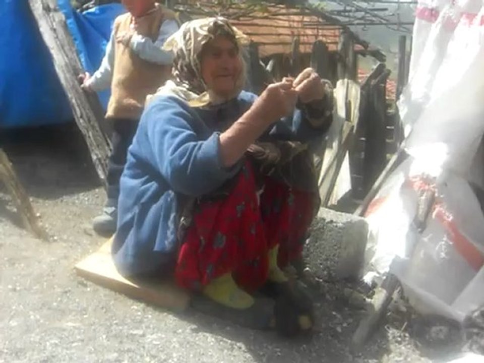 ACIPAYAM ALCI KÖYÜ KİRMEN EGİREN NENEMİZ