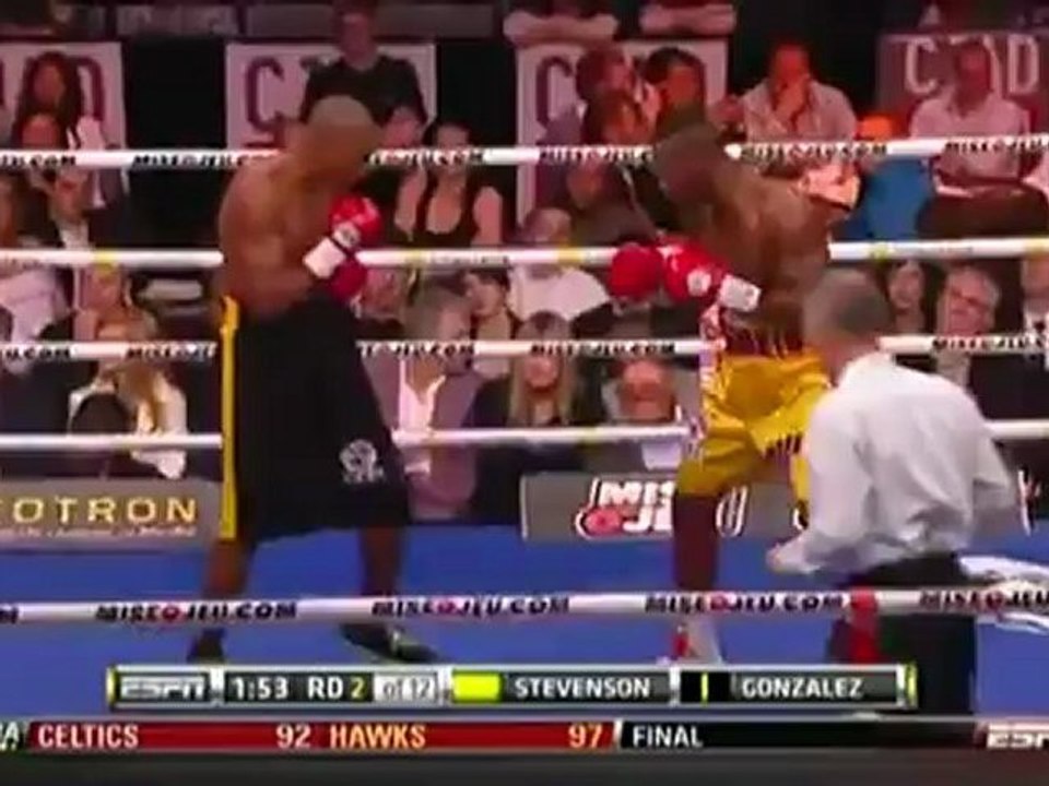 Adonis Stevenson vs Noe Gonzalez 2012-04-20