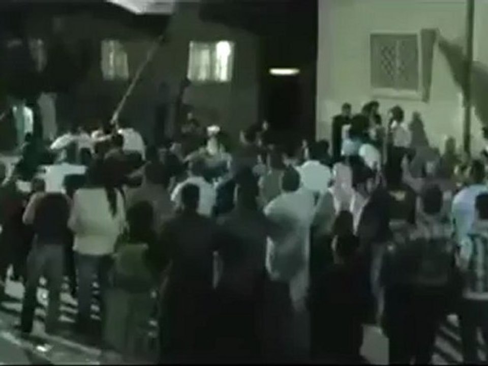 فري برس حماة المحتلة حي طريق حلب الجديد  مسائية 21 04 2012 Hama