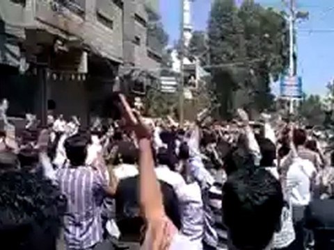 فري برس ريف دمشق عقربا تشييع الشهيد باسم حمد حمودة 20 4 2012 Damascus