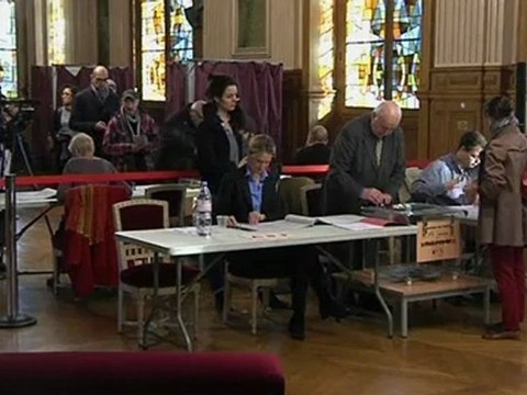 Voters head to the polls