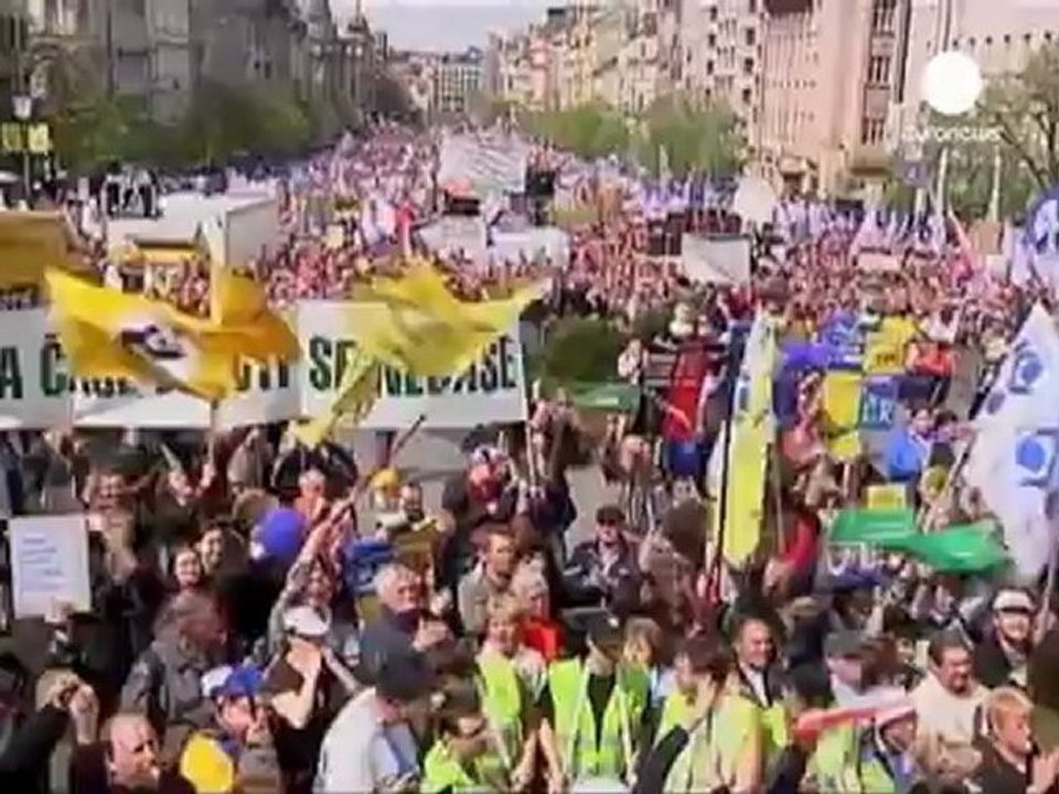 Thousands join anti-austerity protest in Prague