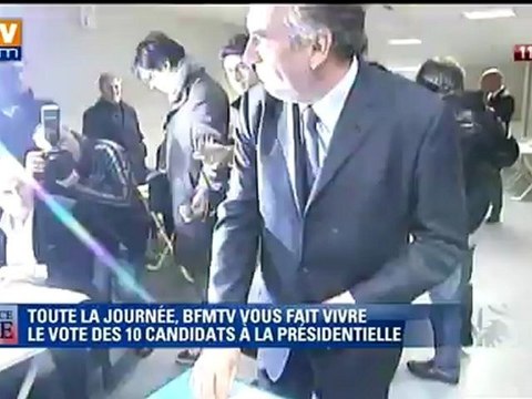 François Bayrou, premier candidat à la présidentielle à avoir voté