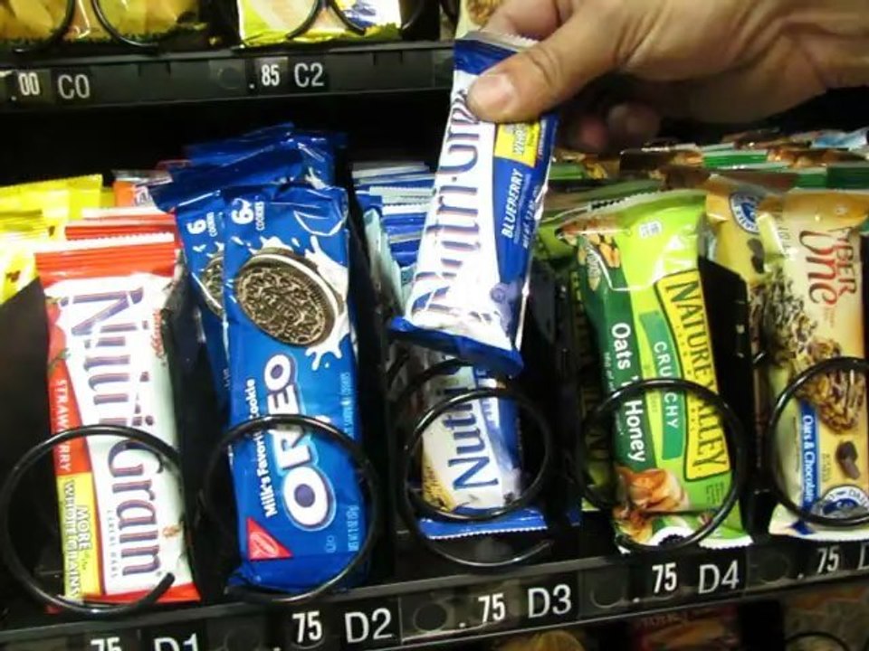 pVending, Vending machines, 33014 , Full Service Vending, Miami Lakes FL – 786-523-9062, Soda Vending   vw 005