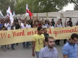 Bahrein: Re promette dialogo, ma scontri continuano