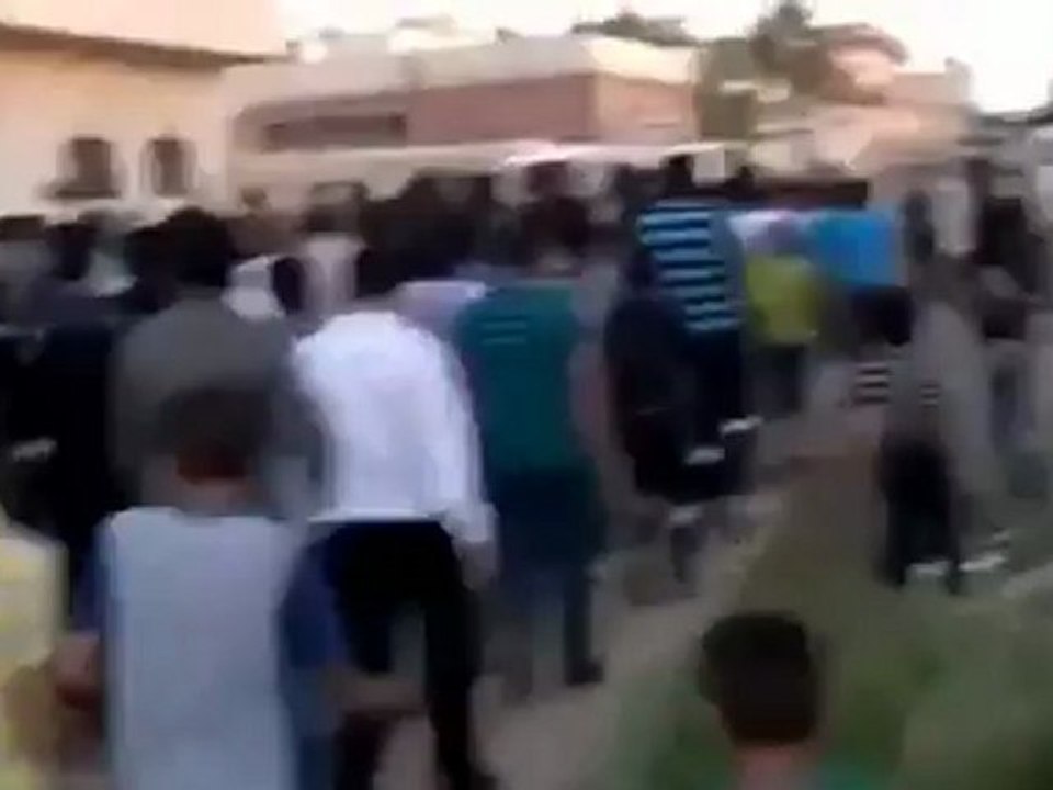 فري برس درعا كحيل مظاهرة بعد أستشهاد منهل محمد عياش 21 4 2012 Daraa