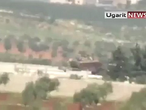 فري برس حلب تل رفعت التعزيزات مستمرة لمحاصرة المدينة 21 4 2012 ج2 Aleppo