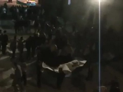 فري برس حلب اعزاز مظاهرة مسائية رغم وجود الدبابات 21 4 2012 جـ2 Aleppo