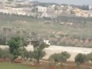 فري برس حلب  تل رفعت  التعزيزات مستمرة لمحاصرة المدينة 21 4 2012 ج1 Aleppo