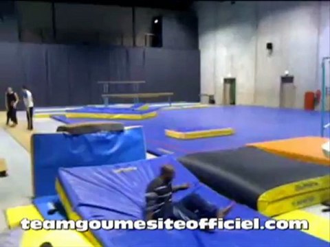 salto arrière gym