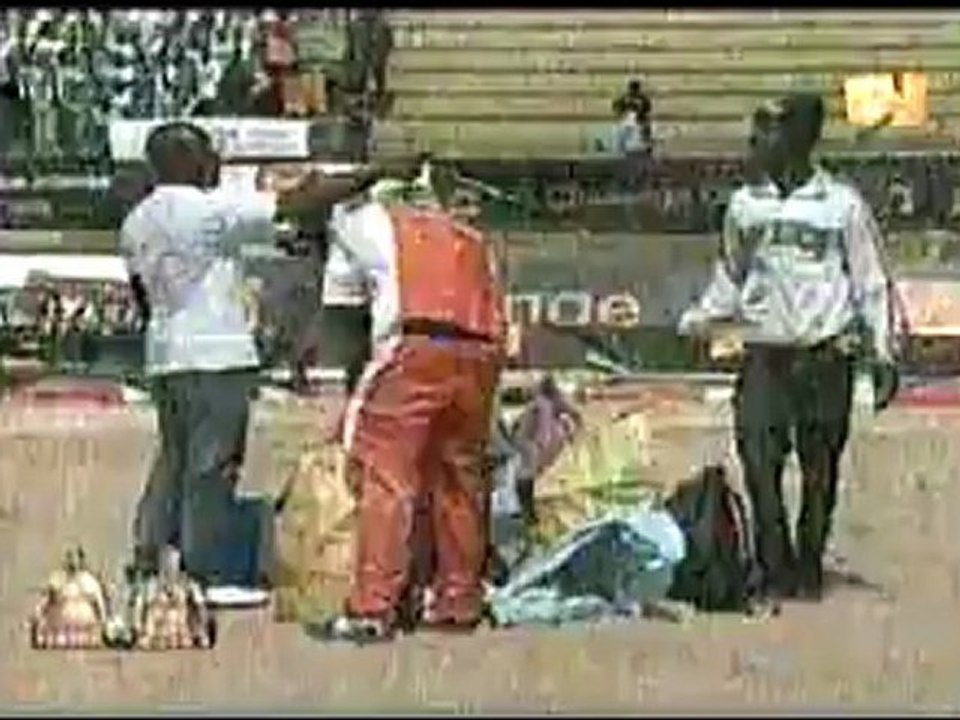 VIDEOS Direct Lutte Yekini vs Balla Gaye 2: Le roi de Guédiawaye est arrivé au Stade Demba Diop