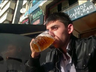 Ben herkesten yana özgürüm ama senden yana esirinim yar....SİNAN SİVRİTEPE