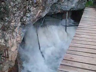 safranbolu bulak mencilis mağarasının altındaki doğal kaynak suyu