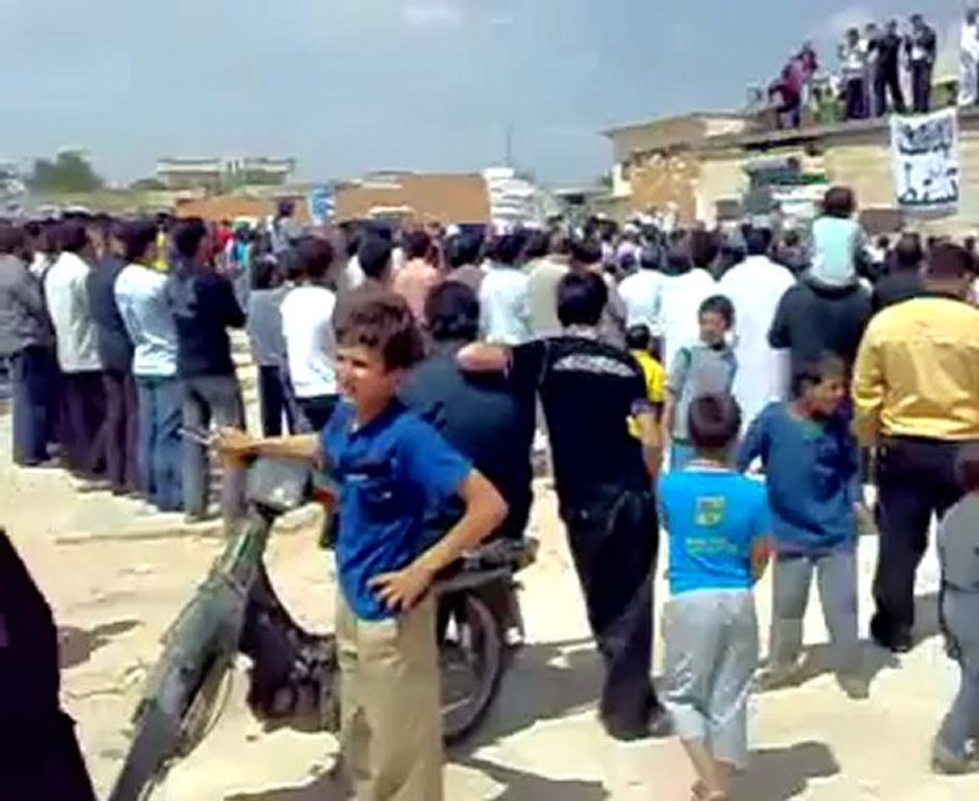 فري برس حماه المحتلة صباحية رائعة لأحرار جبل شحشبو وتل هواش   ريف حماة22 4 2012 Hama