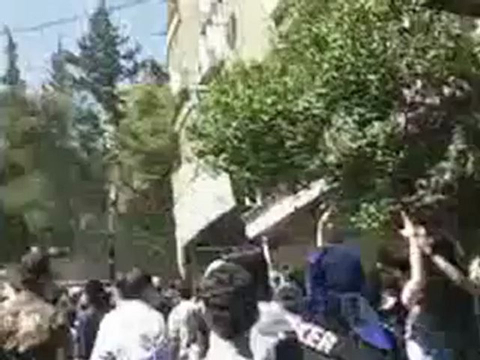 فري برس ريف دمشق هجوم الاحرار على الامن السياسي في التل و اشتباكات 22 4 2012 ج2 Damascus