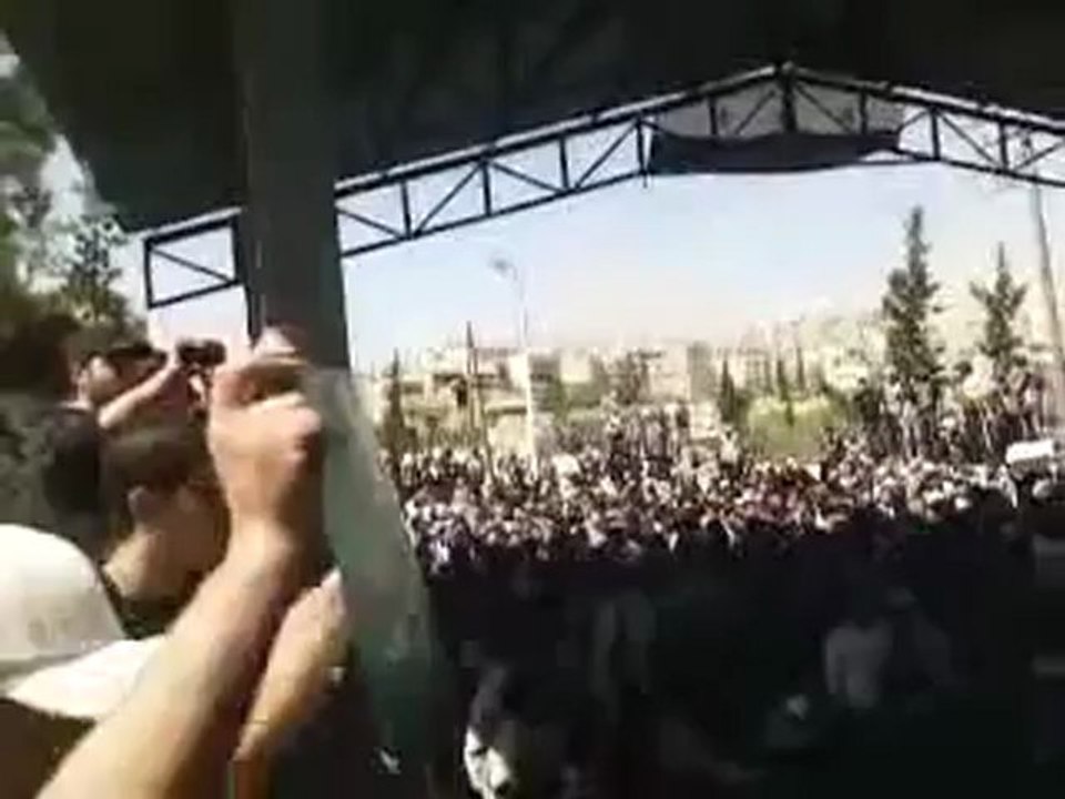 فري برس ريف دمشق التل مظاهرة اثناء تشييع الشهيد البطل محمد حمدان  22 4 2012 ج1 Damascus