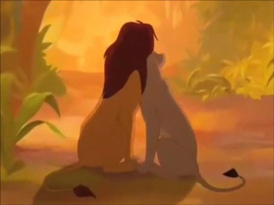 La version cachée de "l'amour brille sous les étoiles" - Le roi lion