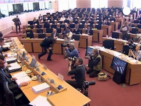 ECB wants more effort from banks and governments