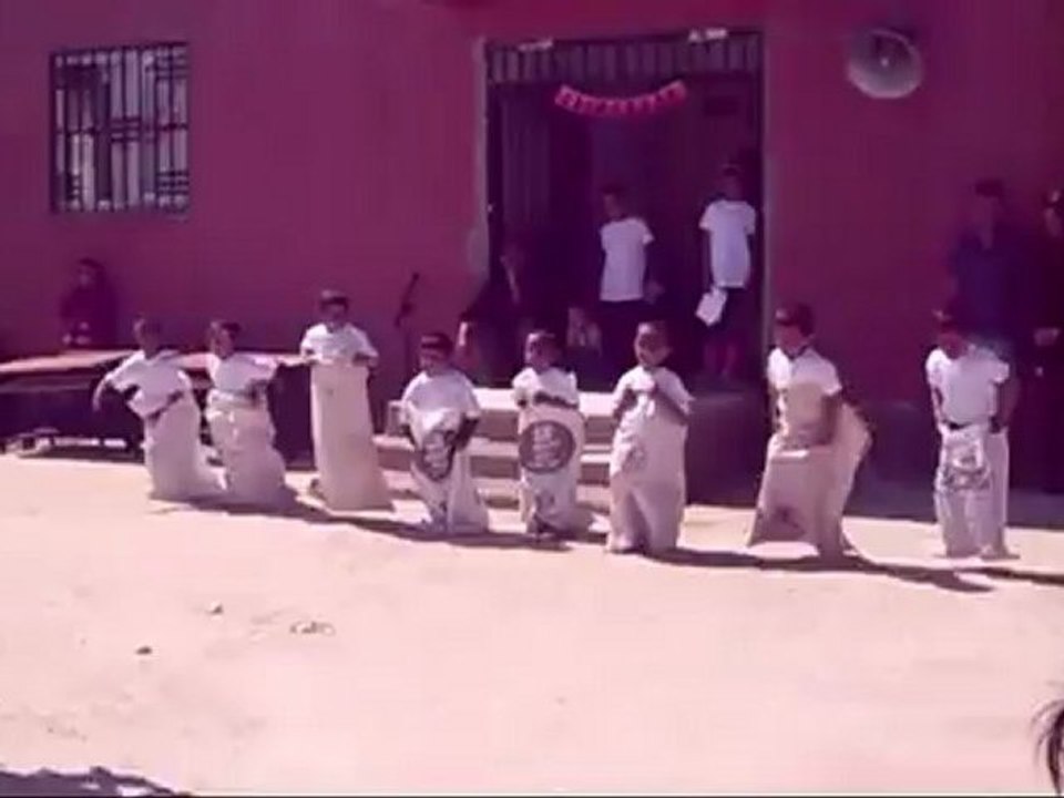 Harran Öncüler İlköğretim Okulu 23 Nisan Çuval Yarışması 1