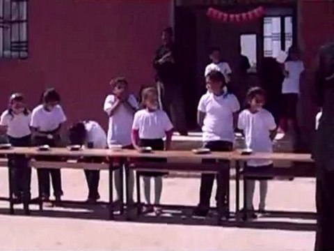 Harran Öncüler İlköğretim Okulu 23 Nisan Yoğurt Yeme Yarışması