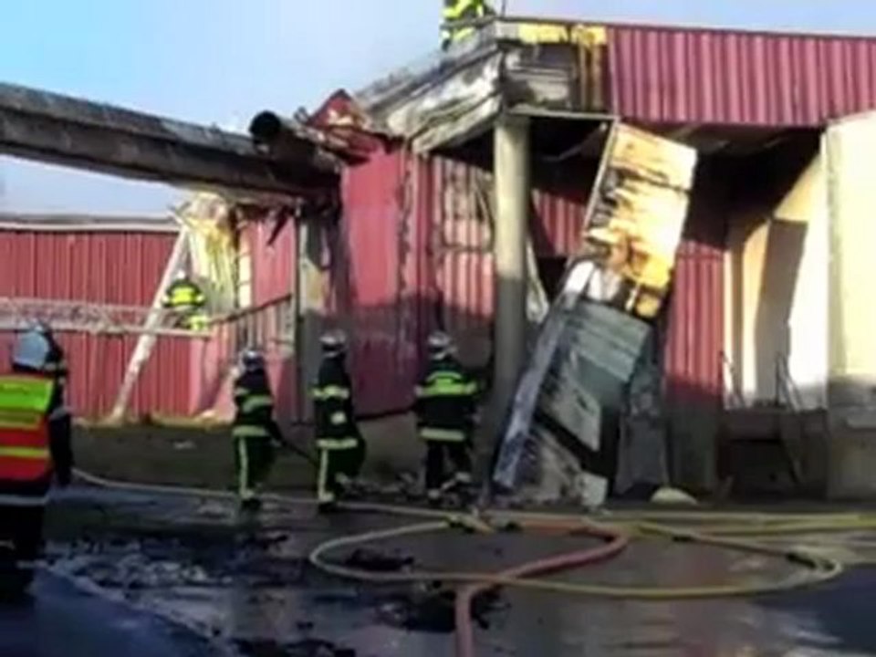 Sains-du-Nord incendie aux anciennes filatures