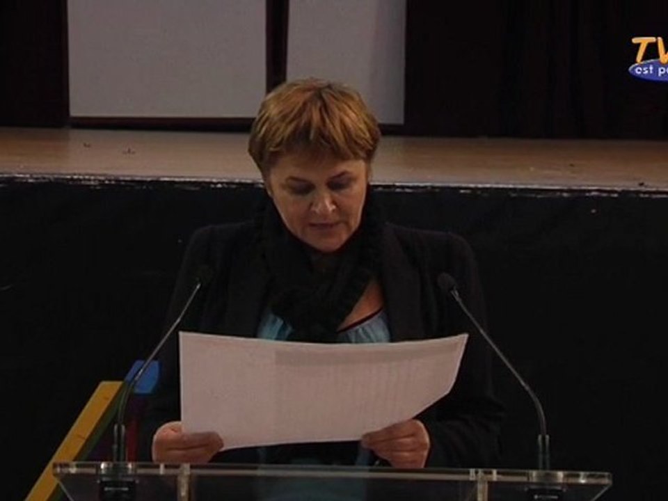 Dominique Voynet annonce les résultats des élections présidentielles pour Montreuil