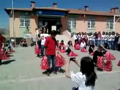 HASAKÖY ŞEHİT CEMAL ÖZCAN İ.Ö.O 4-5/A MÜZİKLKİ OYUN GÖSTERİSİ