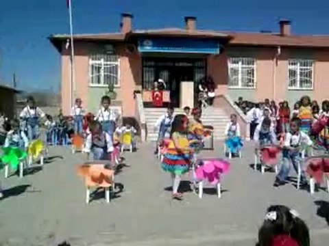 HASAKÖY ŞEHİT CEMAL ÖZCAN İ.Ö.O ANASINIFI GÖSTERİSİ 1