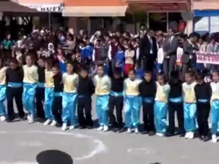 Yeniceoba Kasabasında 23 Nisan 2012 Kutlama Töreni