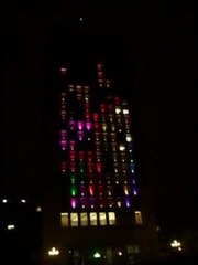 Des hackers transforment un building en Tetris géant