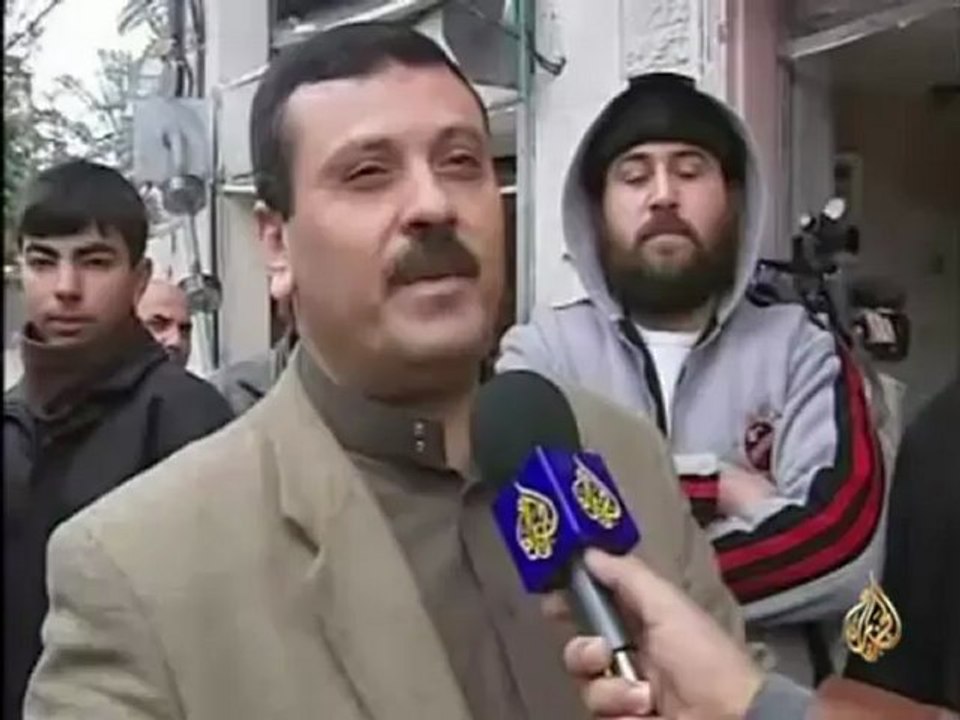 اليوم السادس من القصف بالطائرات على غزة