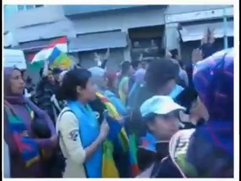 ROOM AMAZIGHS FRONT OF LIBERATION