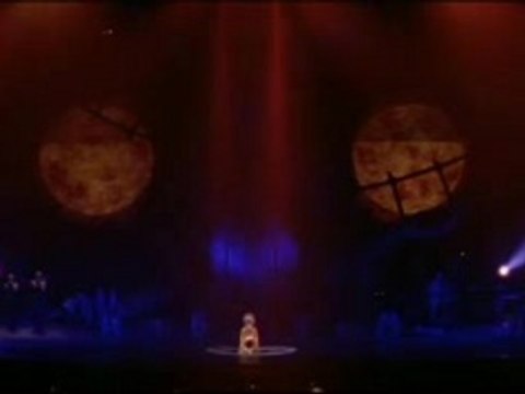 Mylène Farmer - L'Ame-Stram-Gram (live)
