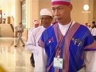 Aung San Suu Kyi's NLD in parliament boycott row