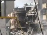 فري برس حمص جورة الشياح   احتراق منزل بعد اصابته بقذيفة 22 4 2012 Homs Syria