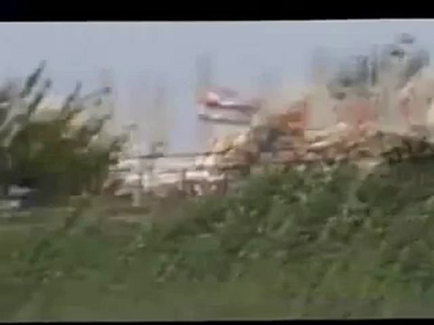 فري برس حمص الحولة احد الحواجز المنتشرة على مداخل الحولة لتشديد الحصار عليها 22 4 2012 Homs Syria